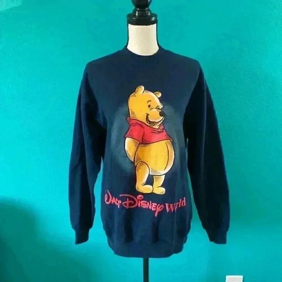 Walt Disney world vintage Winnie the Pooh navy blue sweatshirt in size medium - Picture 1 of 4